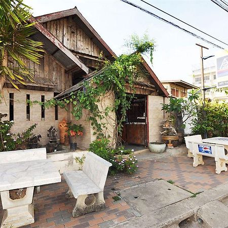Sukhothai Guest House Екстериор снимка