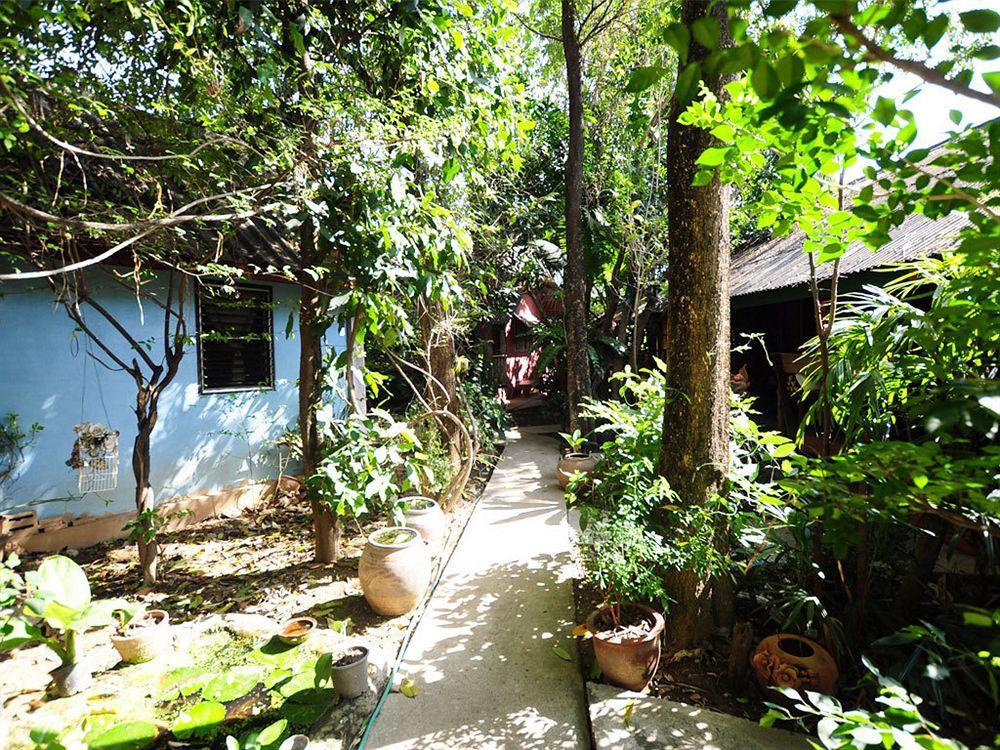 Sukhothai Guest House Екстериор снимка