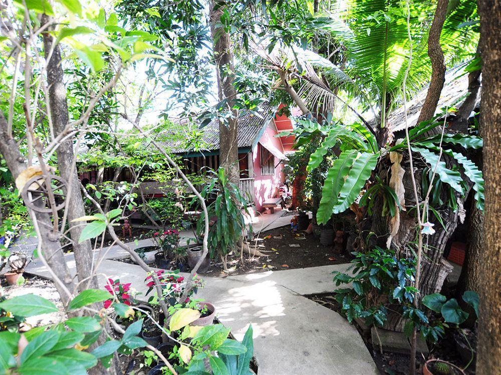 Sukhothai Guest House Екстериор снимка
