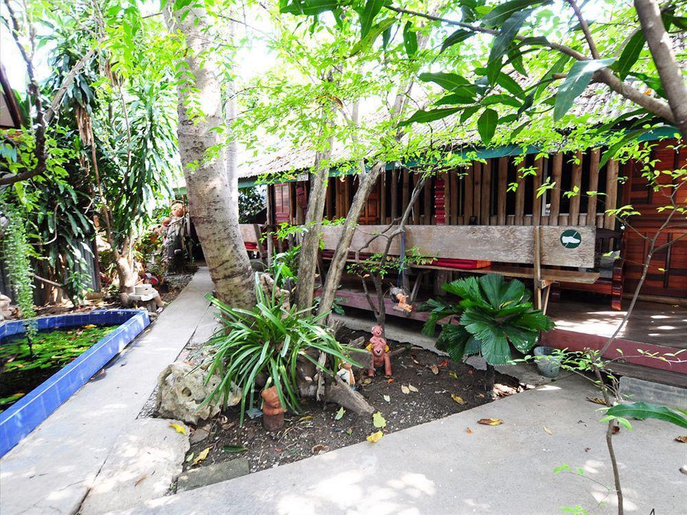 Sukhothai Guest House Екстериор снимка