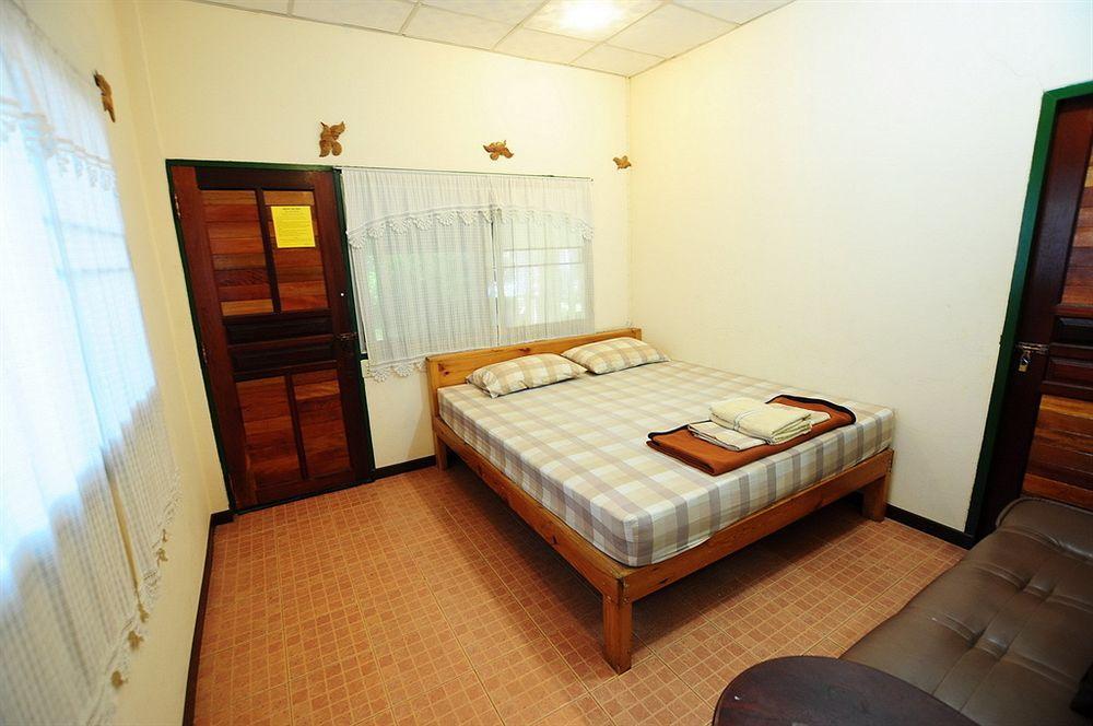 Sukhothai Guest House Екстериор снимка