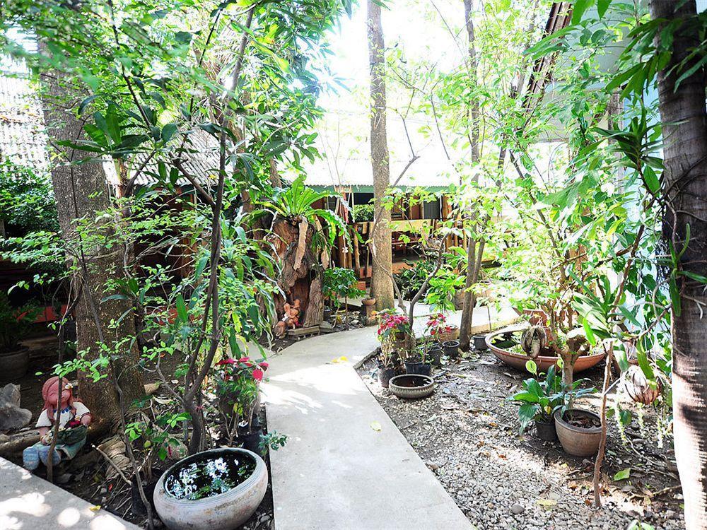 Sukhothai Guest House Екстериор снимка
