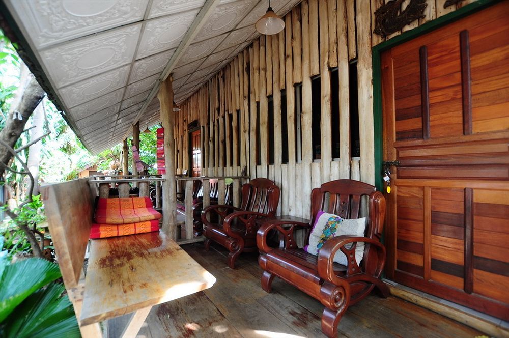Sukhothai Guest House Екстериор снимка