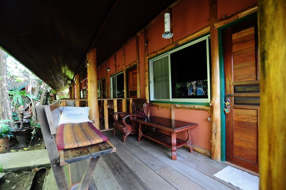 Sukhothai Guest House Екстериор снимка